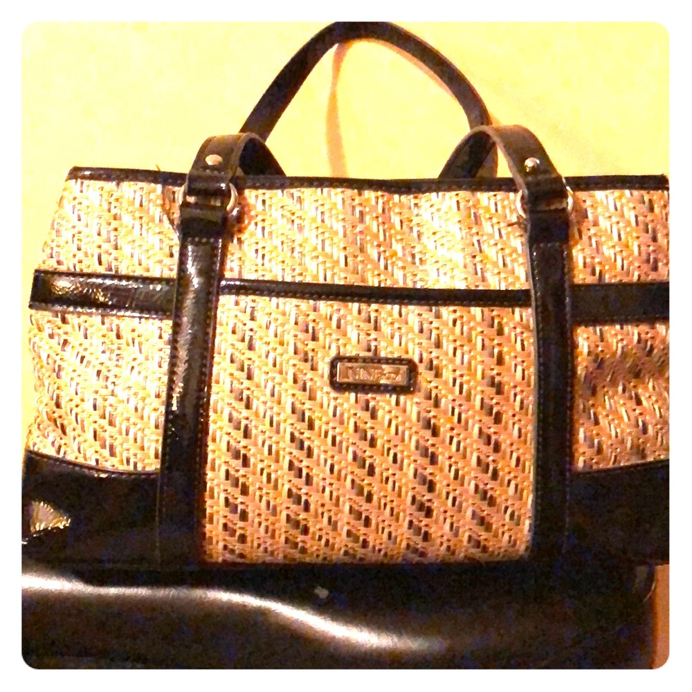 A NINE&co bag